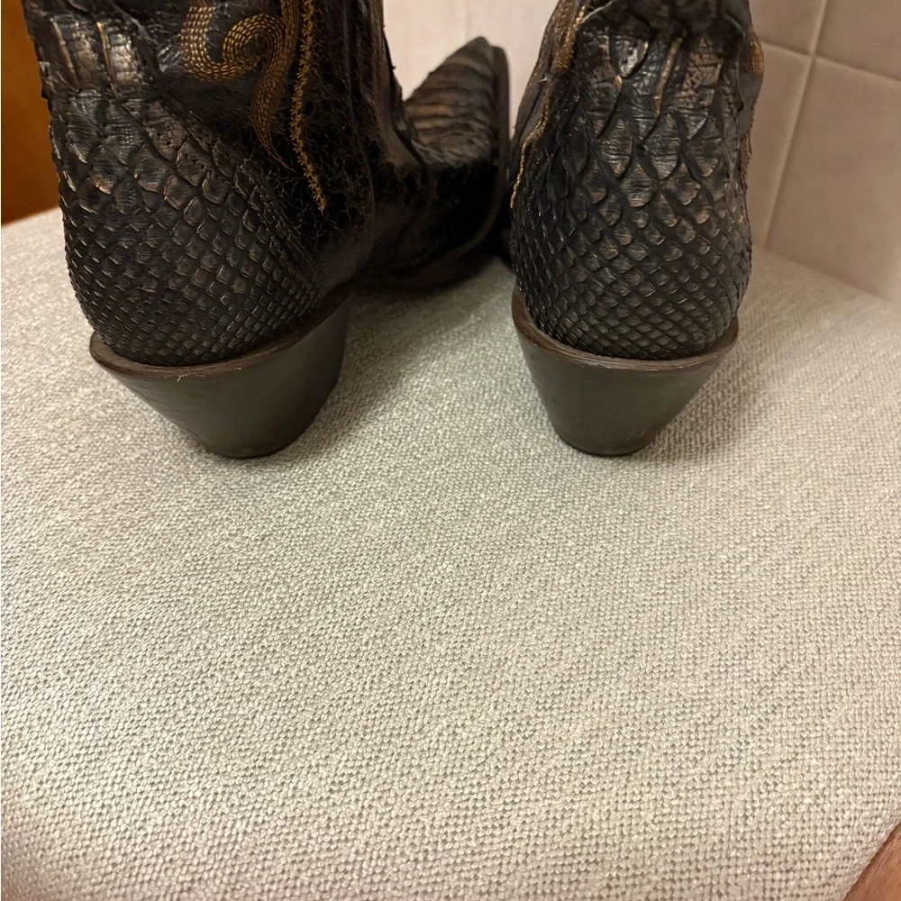 Corral women’s western style tall boot size 9 - Picture 5 of 8